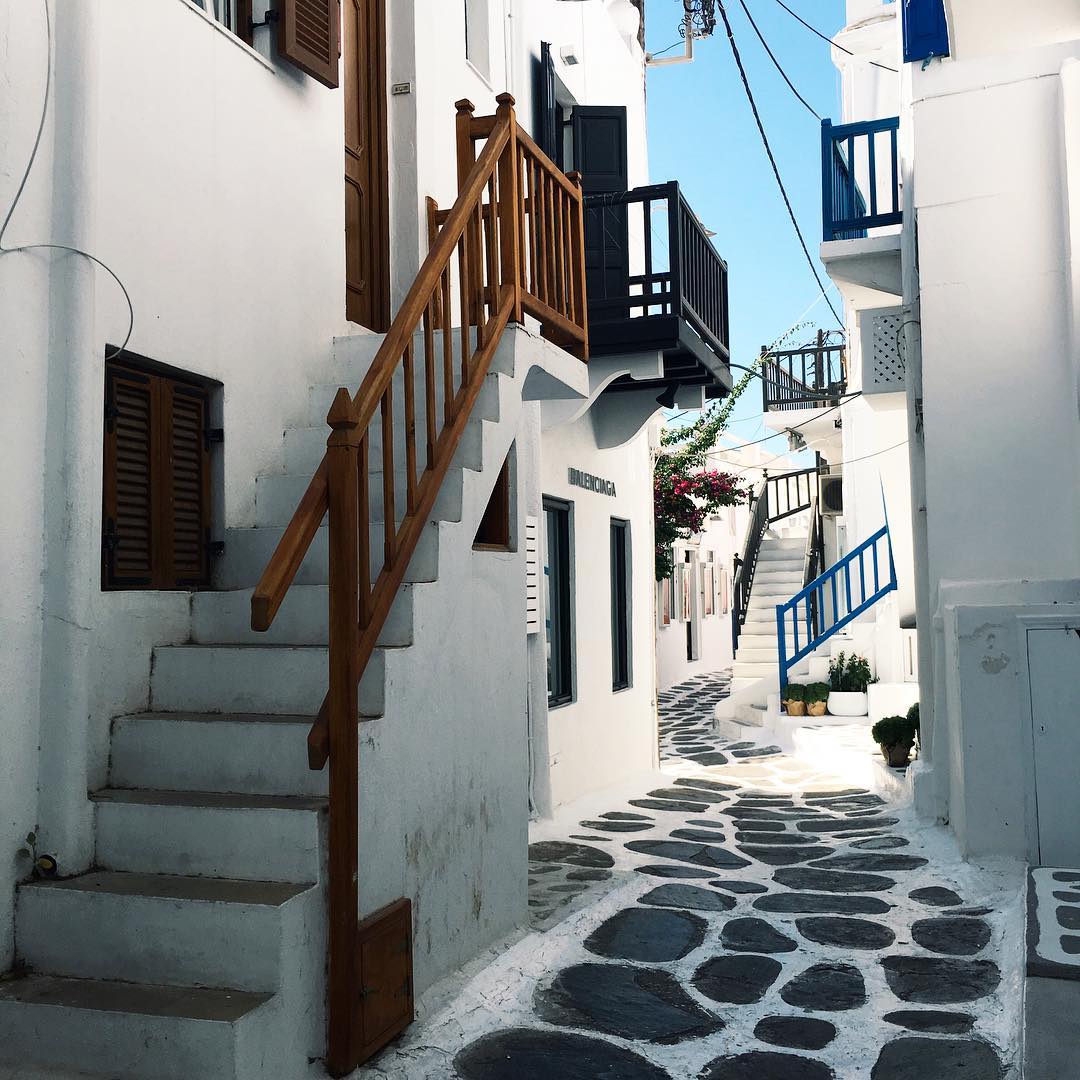 DESTINATION MYKONOS